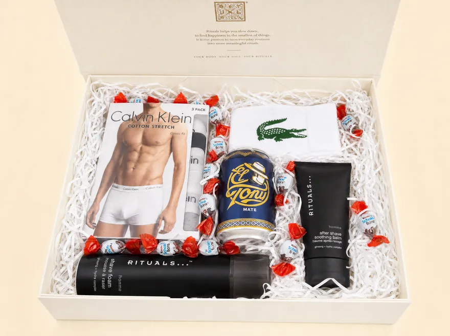 La Petite — kuratierte Geschenkbox für Ihn, Studioaufnahme